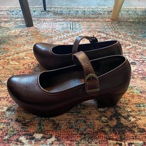 Dansko Paloma Brown Leather Mary Jane Clogs Comfort Shoes EU 38 US 7.5-8